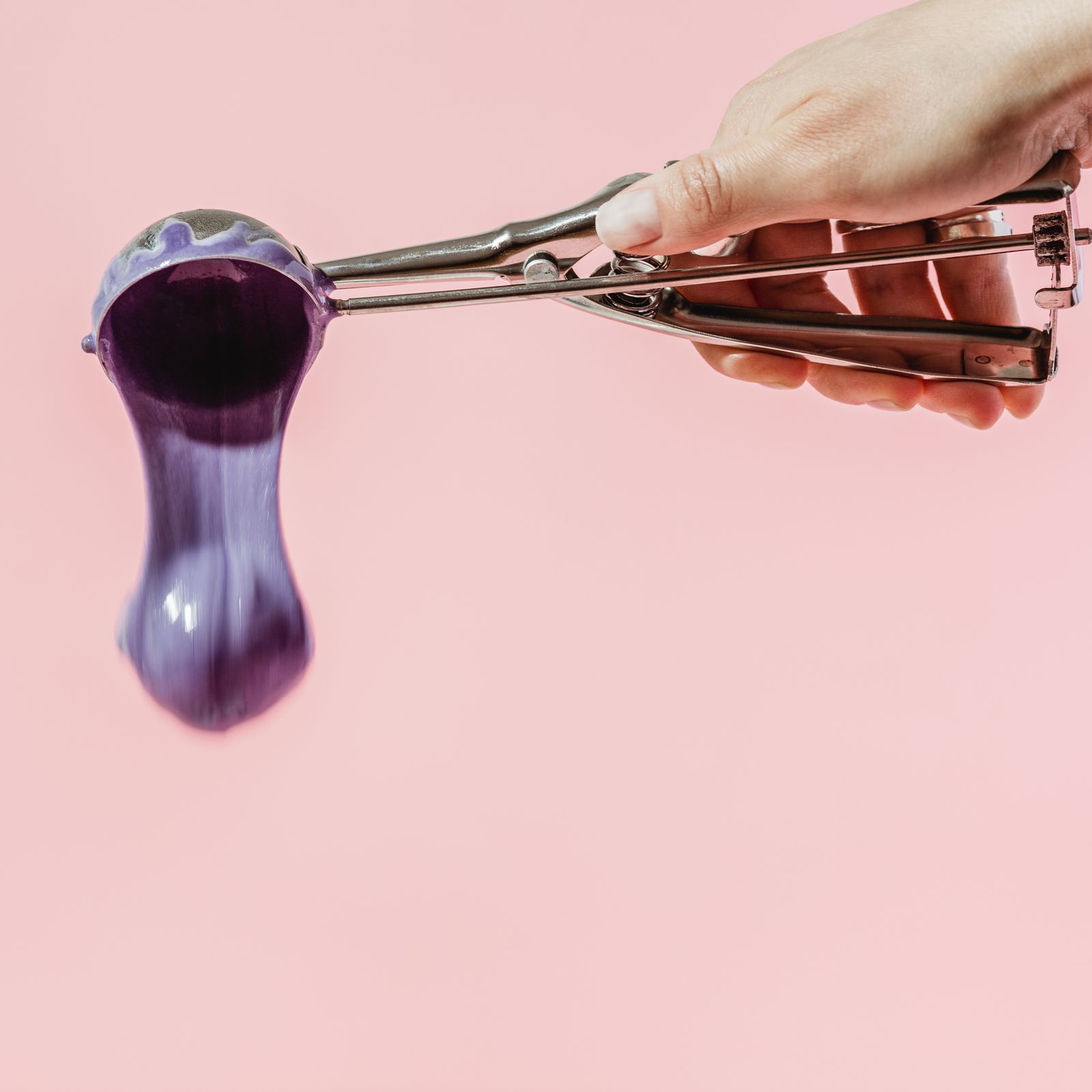 Can You Really ‘Scoop Out’ Your Period?