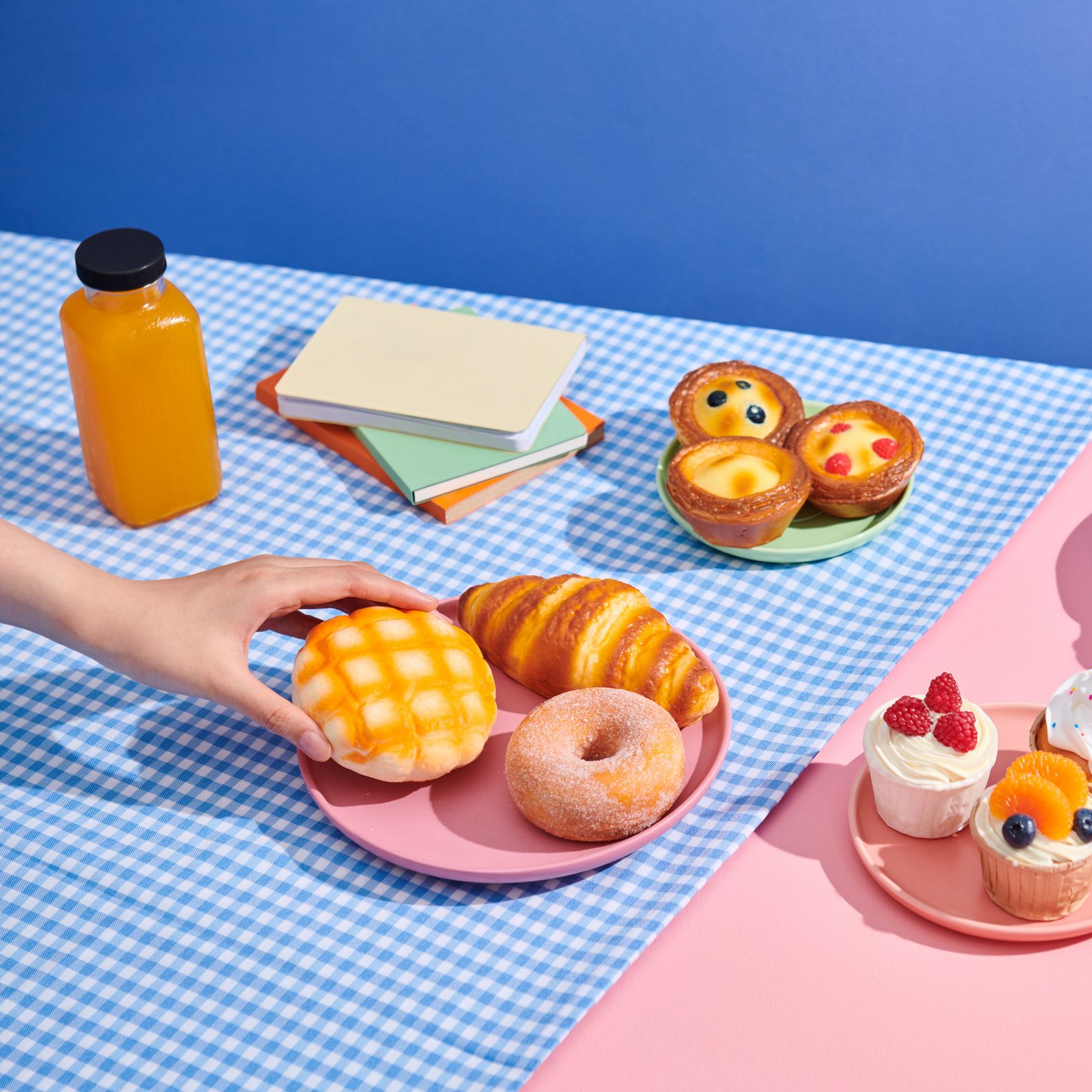 The 4 Reasons You Crave Sugar, According to Experts